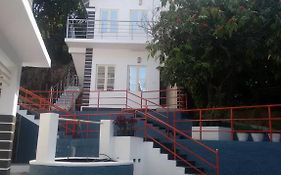 Thekkekara Tourist Home